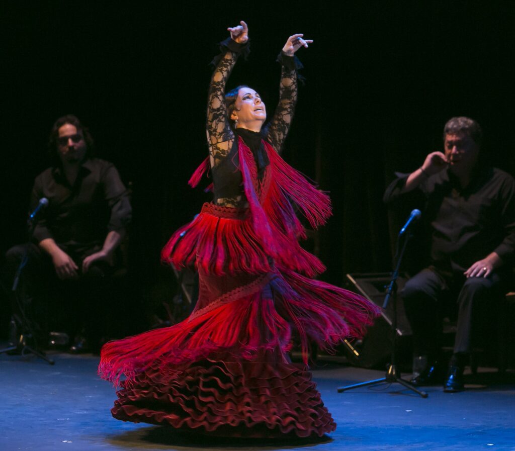Compania Eva Yerbabuena en Yerbaguena (Oscuro Brillante)